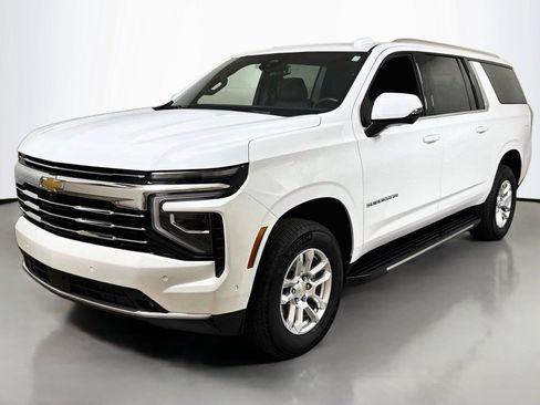 Certified 2026 Chevrolet Suburban LT w/ Comfort Package AWD/4WD image 1