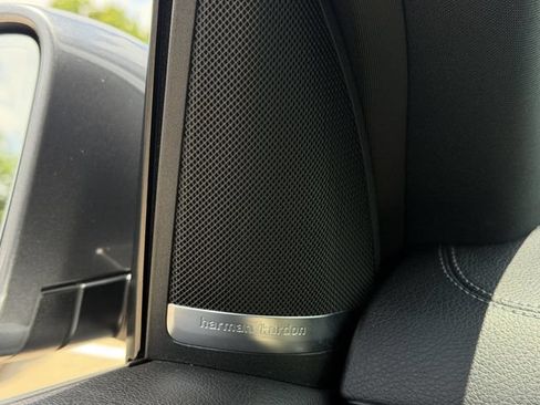 Used 2019 Mercedes-Benz GLS 450 4MATIC image 22
