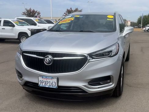 Used 2021 Buick Enclave Essence FWD image 2