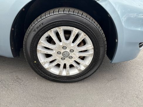 Used 2010 Toyota Sienna LE image 29