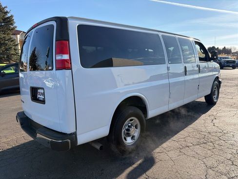 Used 2024 Chevrolet Express 3500 LS w/ Chrome Appearance Package RWD image 4