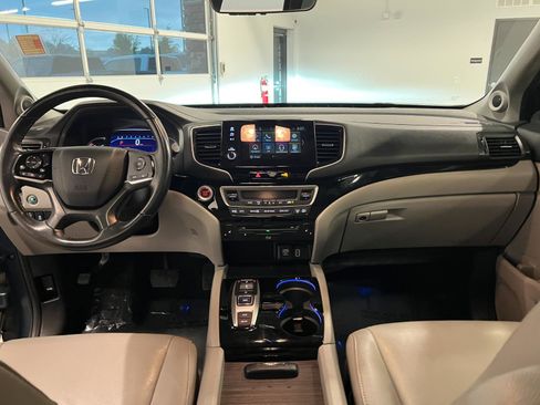 Used 2019 Honda Pilot Touring image 33