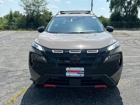 New 2026 Nissan Rogue SV image 8