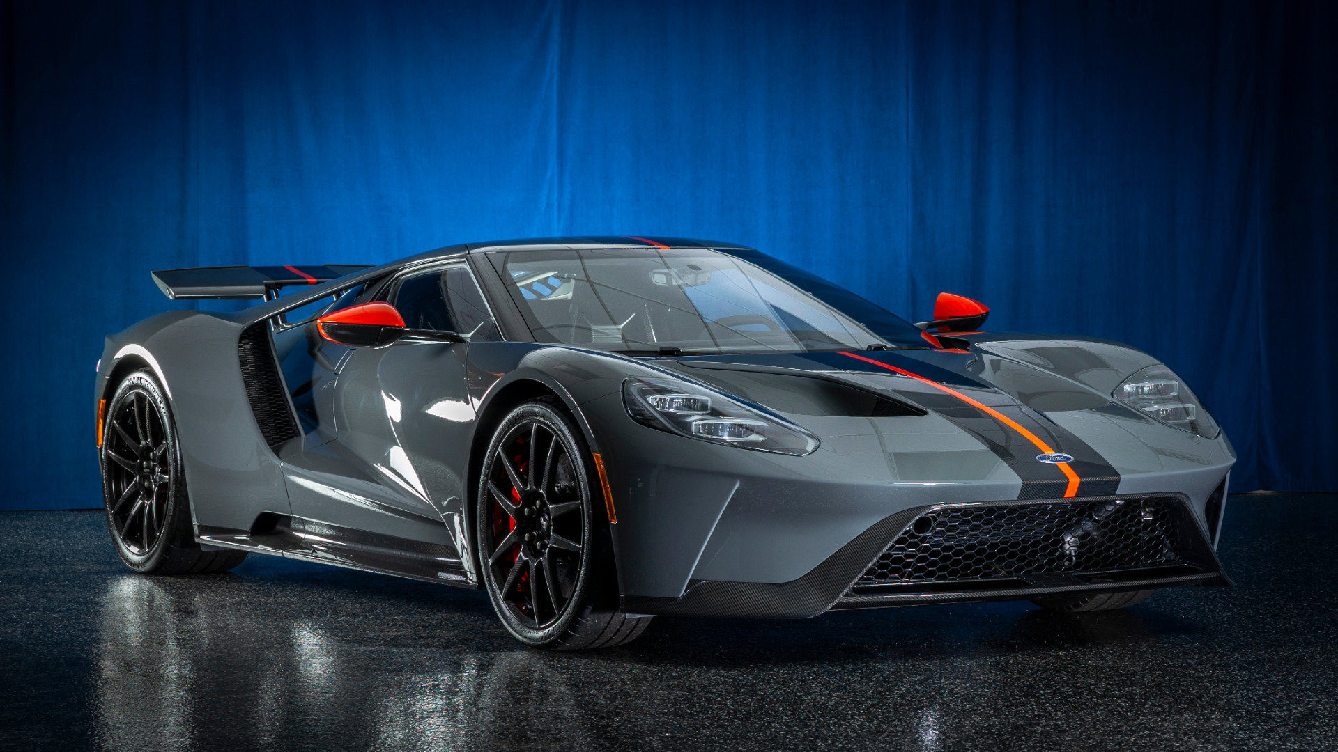 Used 2020 Ford GT Carbon Series RWD image 1