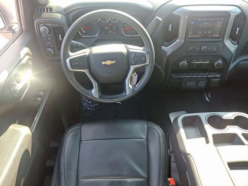 Used 2022 Chevrolet Silverado 1500 Custom w/ Safety Confidence Package image 11