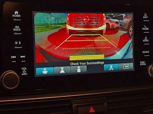 Used 2020 Honda Accord Touring image 8
