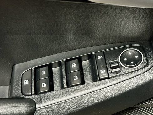 Used 2023 Kia Seltos LX AWD/4WD image 17