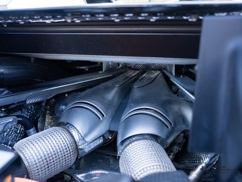 Used 2024 Ferrari 296 GTS image 10