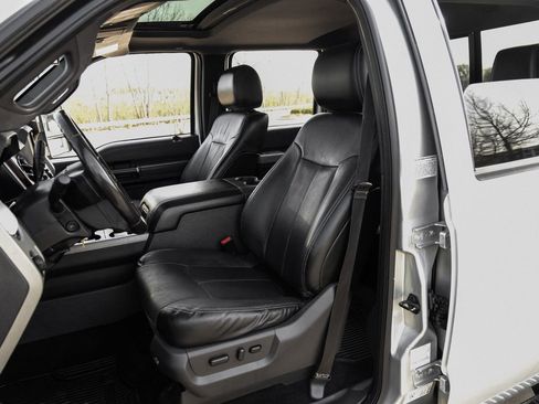 Used 2015 Ford F450 Lariat w/ Lariat Ultimate Package image 29