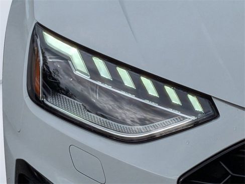 Used 2022 Audi A4 2.0T Prestige image 13