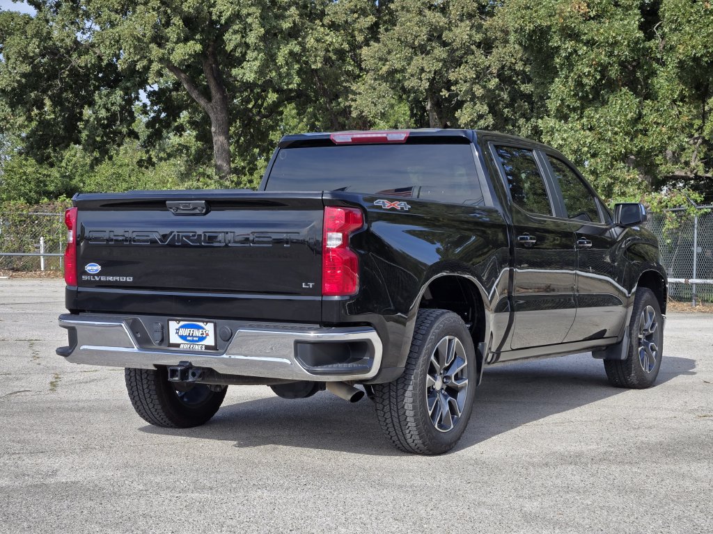 Used 2023 Chevrolet Silverado 1500 LT AWD/4WD image 7