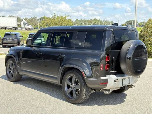 Used 2024 Land Rover Defender 110 SE AWD/4WD image 3
