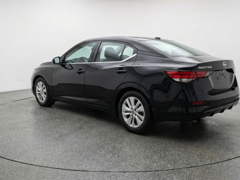 Used 2025 Nissan Sentra S image 6