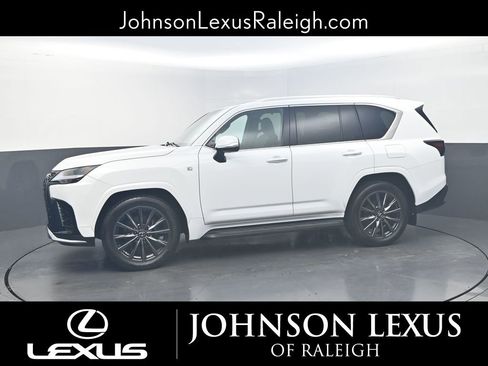 Used 2024 Lexus LX 600 F Sport image 2