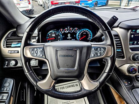 Used 2019 GMC Yukon XL Denali w/ Denali Ultimate Package image 20