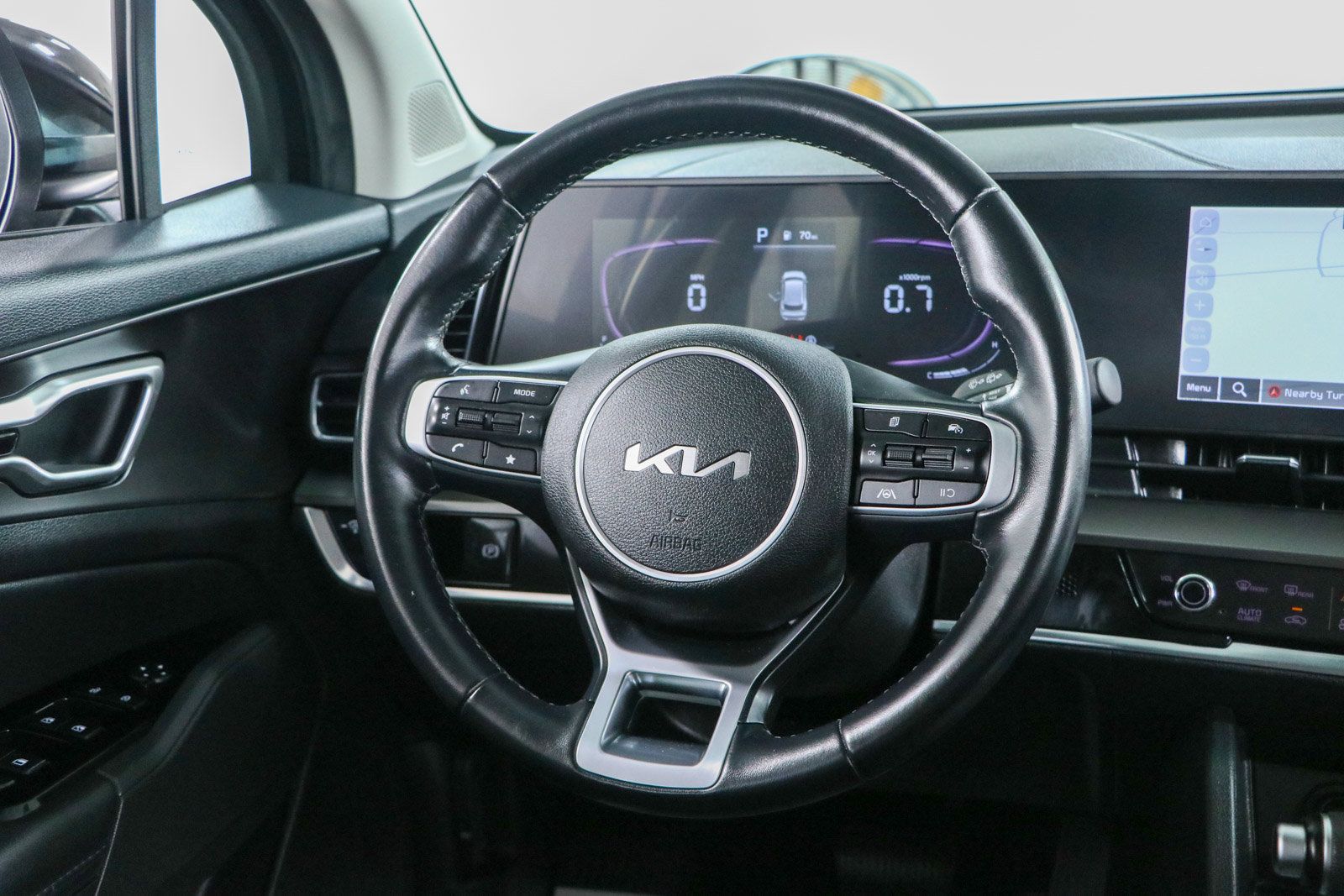 Used 2023 Kia Sportage EX FWD image 12