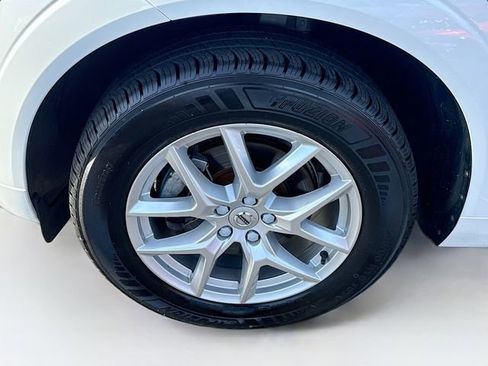 Used 2021 Volvo XC60 T5 Momentum image 33