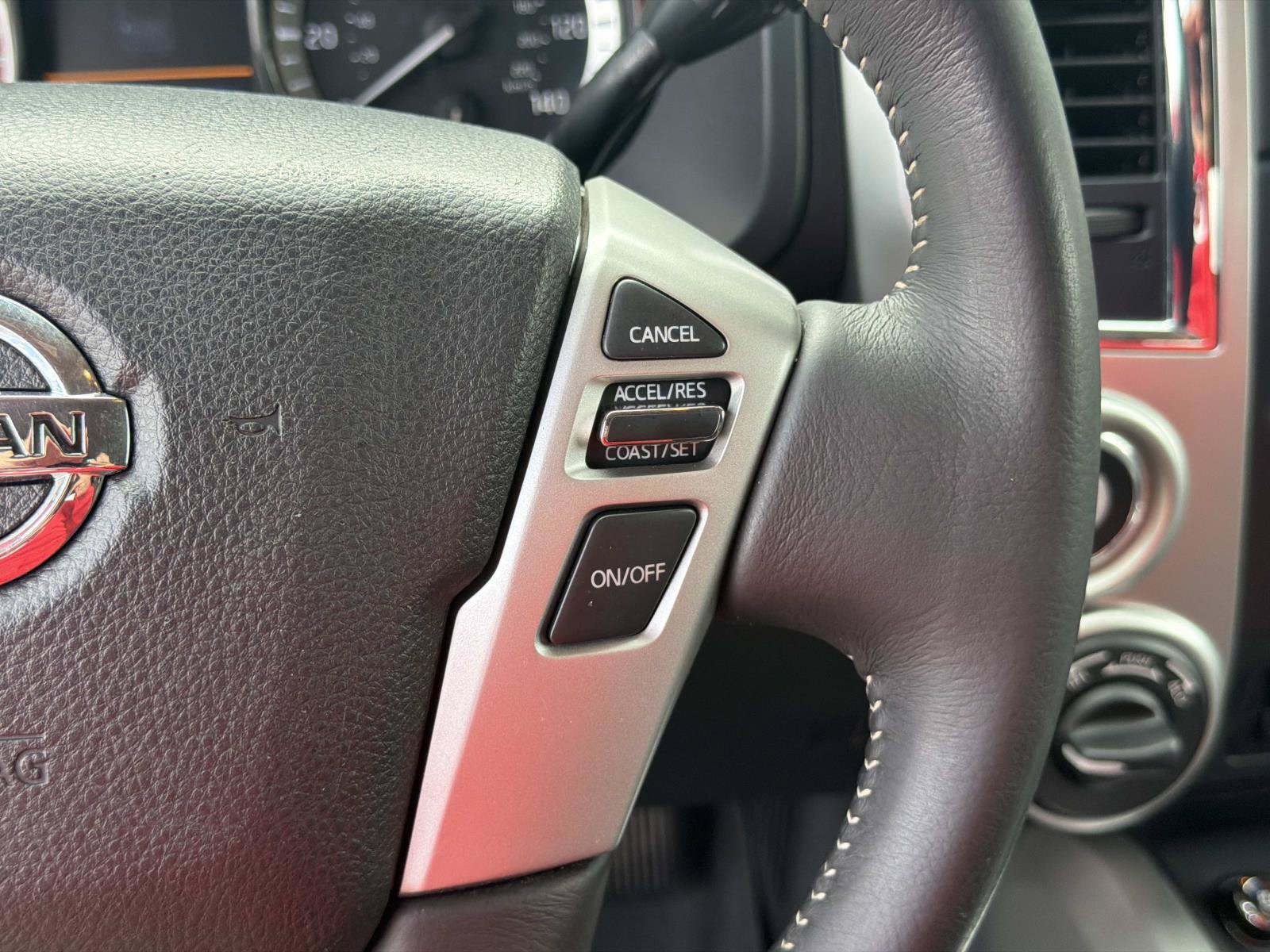 Used 2019 Nissan Titan PRO-4X w/ Pro-4x Convenience Package AWD/4WD image 27