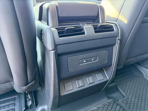 New 2026 Land Rover Defender 110 S AWD/4WD image 18
