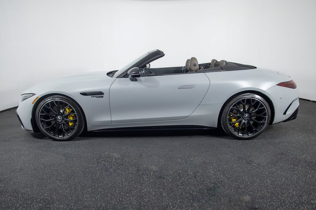 Used 2022 Mercedes-Benz SL 63 AMG 4MATIC image 7