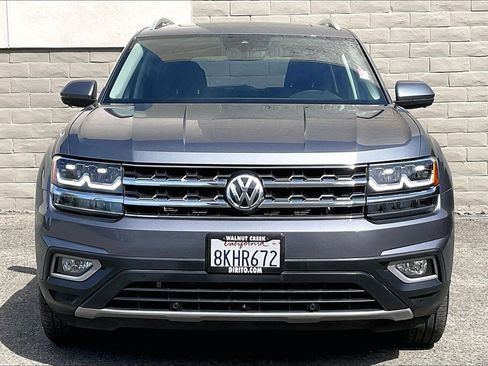 Used 2019 Volkswagen Atlas SEL Premium image 2