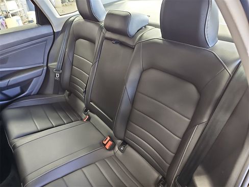 Used 2024 Volkswagen Jetta SE image 13