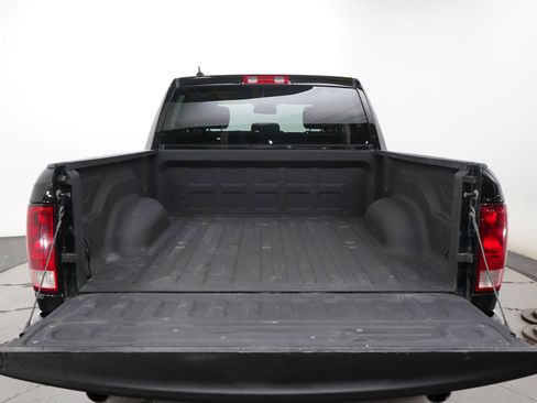 Used 2019 RAM 1500 Tradesman w/ SXT Plus Group AWD/4WD image 16