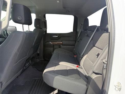 Used 2019 Chevrolet Silverado 1500 LT Trail Boss w/ Convenience Package image 16