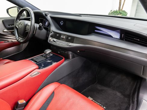 Used 2020 Lexus LS 500 F Sport image 13