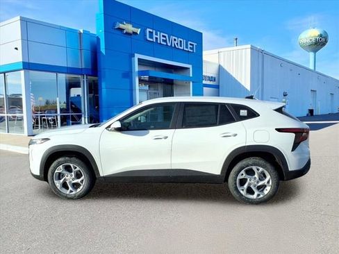 New 2026 Chevrolet Trax LS w/ LS Convenience Package image 7