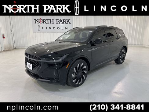 New 2026 Lincoln Nautilus Reserve image 1