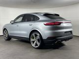 Used 2023 Porsche Cayenne Coupe image 3