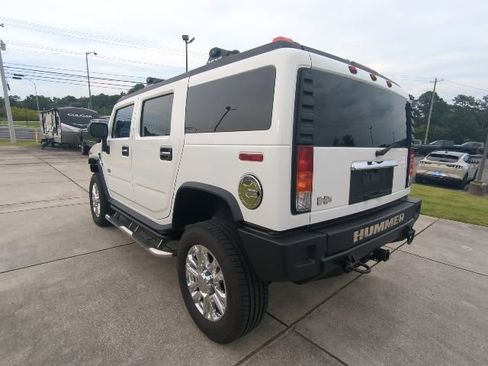 Used 2004 HUMMER H2 w/ Preferred Equipment Group AWD/4WD image 5