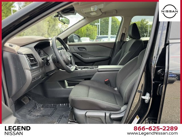 Used 2023 Nissan Rogue S AWD/4WD image 16