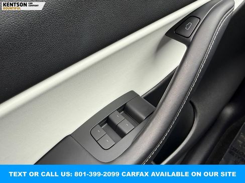 Used 2021 Tesla Model Y Performance image 19