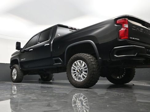 Used 2021 Chevrolet Silverado 2500 High Country w/ Z71 Off-Road Package AWD/4WD image 23