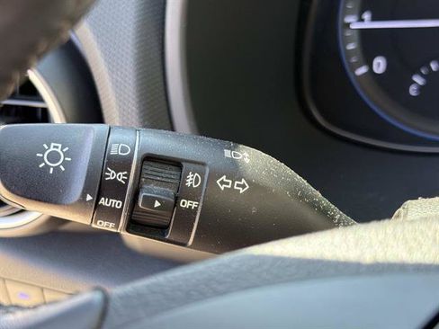 Used 2018 Hyundai Kona Limited FWD image 29