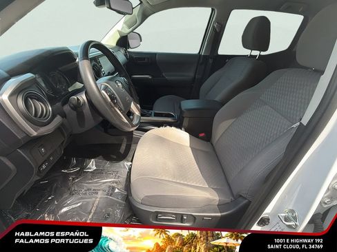 Used 2023 Toyota Tacoma SR5 w/ Technology Package RWD image 12