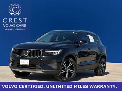 Certified 2025 Volvo XC40 B5 Core