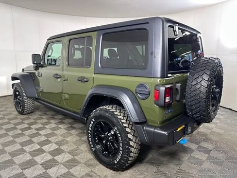 Used 2023 Jeep Wrangler Unlimited w/ Cold Weather Group image 5