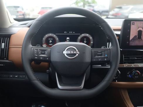 Used 2026 Nissan Pathfinder Platinum w/ Cargo Package AWD/4WD image 12