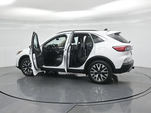 Certified 2020 Ford Escape SEL AWD/4WD image 34