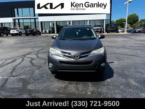 Used 2013 Toyota RAV4 Limited AWD/4WD image 2