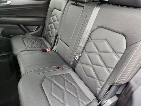 New 2026 Volkswagen Atlas Cross Sport SE AWD/4WD image 19