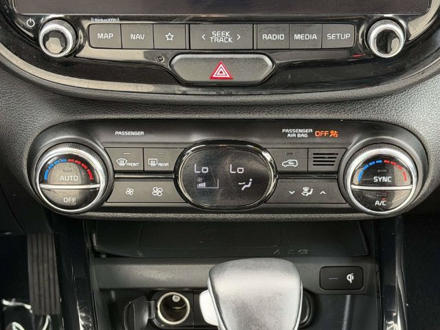 Used 2023 Kia Soul GT-Line FWD image 21