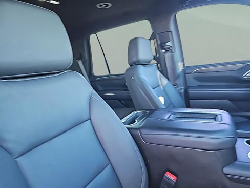 Used 2022 Chevrolet Tahoe Z71 w/ Luxury Package image 27