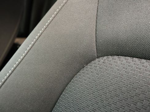 Used 2022 Chevrolet Colorado LT w/ Fleet Safety Package image 10