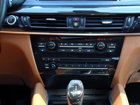 Used 2015 BMW X6 xDrive50i AWD/4WD image 14