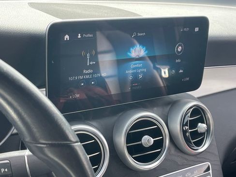 Used 2021 Mercedes-Benz GLC 300 image 10