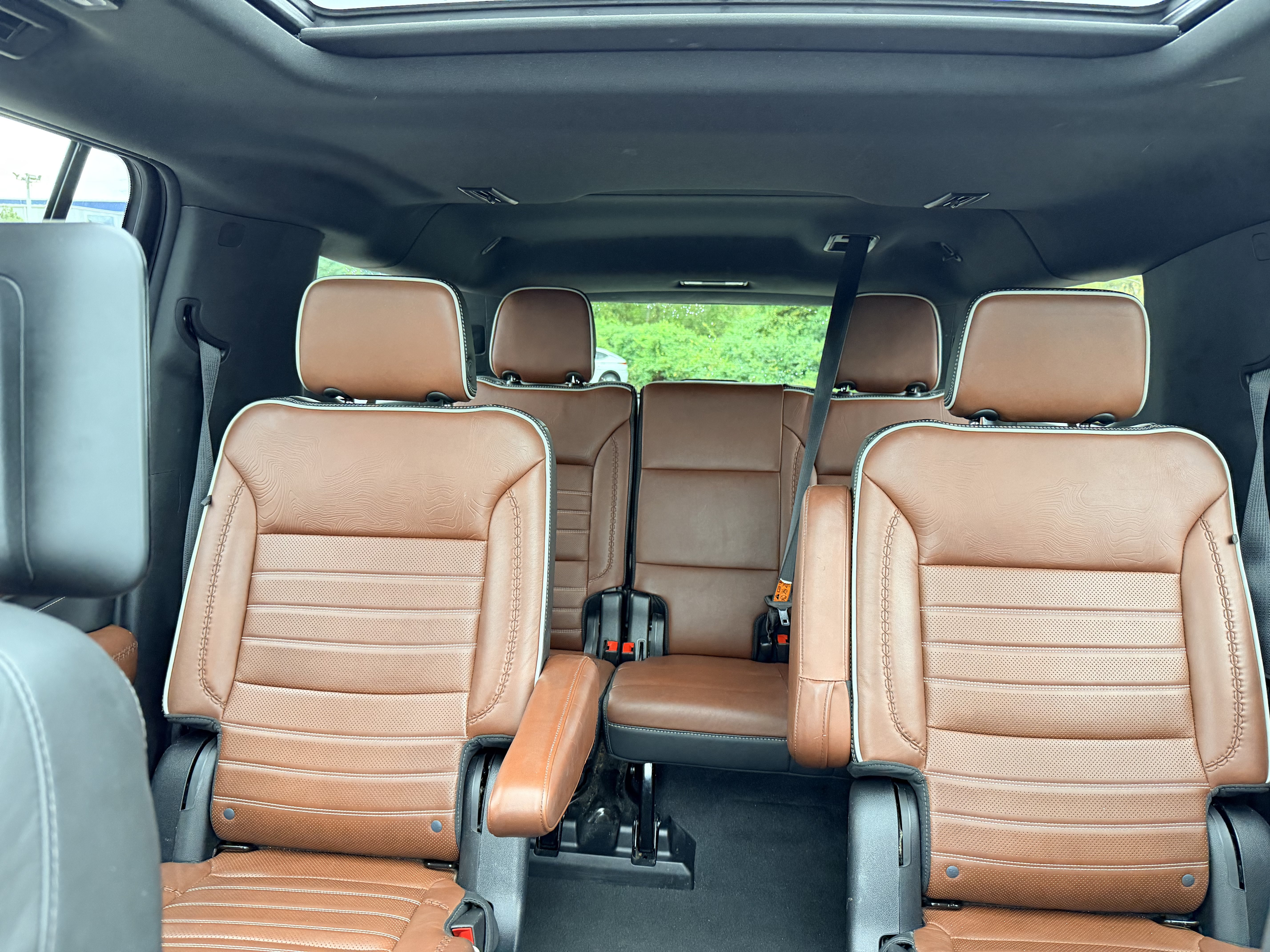 Used 2023 GMC Yukon XL Denali Ultimate AWD/4WD image 18